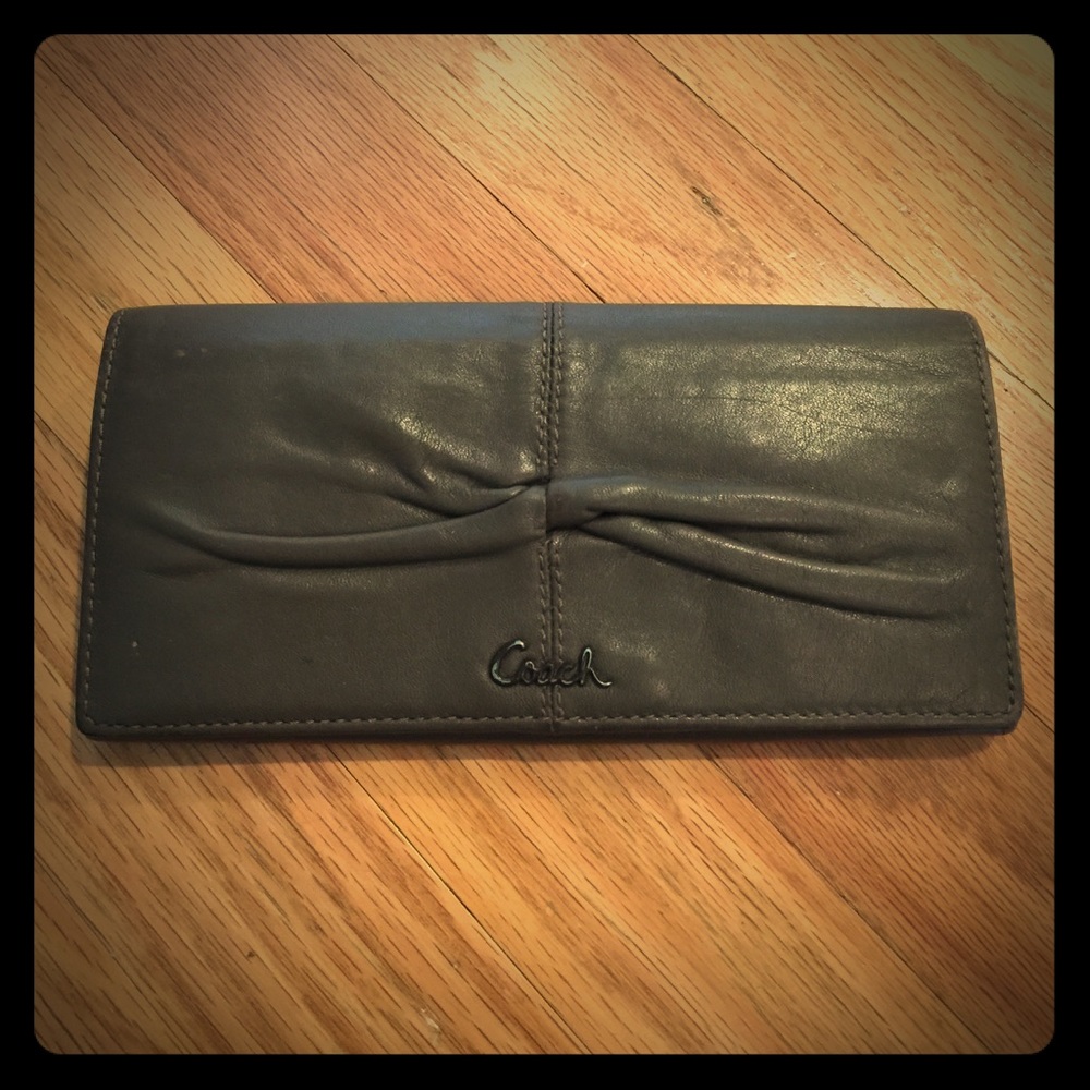 COPY - Authentic Coach wallet